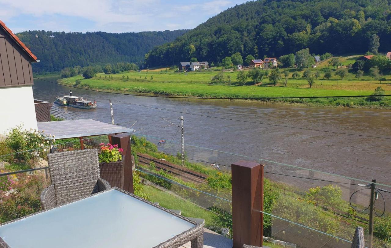 Saechsische-Schweiz-Ferienhaus-Wohnung-2-Mit-Hervorragendem-Panoramablick-Ueber-Das-Elbtal Königstein an der Elbe Zewnętrze zdjęcie